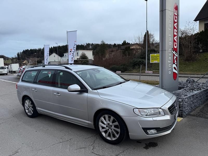 Gebraucht Volvo V70 Momentum 181 PS (133 kW) 2016 Kombi