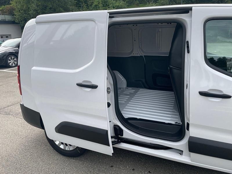 Neu Toyota Proace City Advance 100 kW (136 PS) 2025 Van / Kleinbus