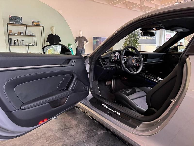 Gebraucht Porsche 911 541 PS (397 kW) 2025