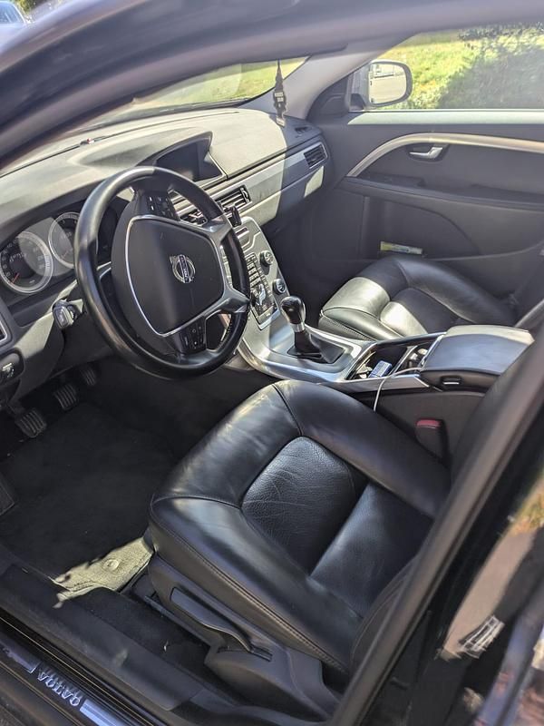 Gebraucht Volvo V70 Momentum 163 PS (119 kW) 2011 Kombi