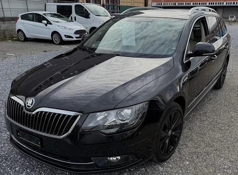 Gebraucht Skoda Superb LAURIN & KLEMENT 170 PS (125 kW) 2014 Kombi