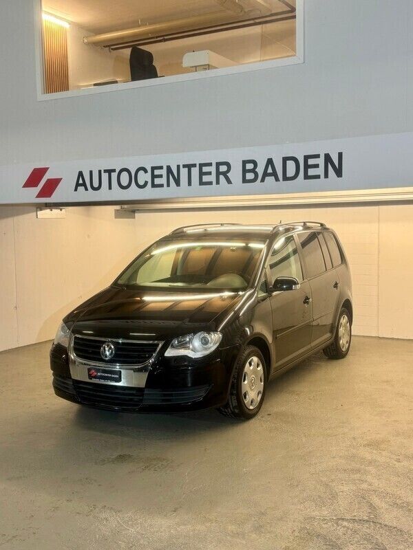 Gebraucht 2009 VW Touran Trendline Van / Kleinbus | CHF 2’900 (Teuer) - Bild 1/4
