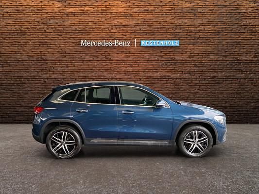 Gebraucht Mercedes GLA250 Progressive 224 PS (164 kW) 2021 Blau SUV