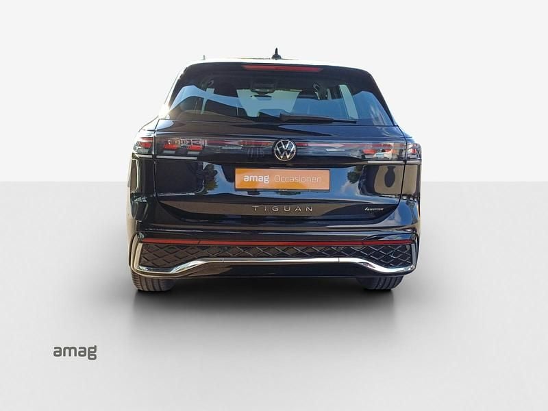 Gebraucht VW Tiguan R-line 193 PS (141 kW) 2024 Deepblack perleffekt SUV