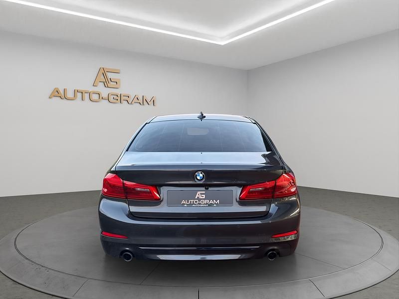 Gebraucht BMW 520 Luxury Line 190 PS (139 kW) 2019 Limousine