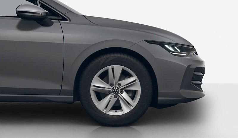 Neu VW Golf Basis 115 PS (84 kW) 2025 Mondsteingrau uni Limousine