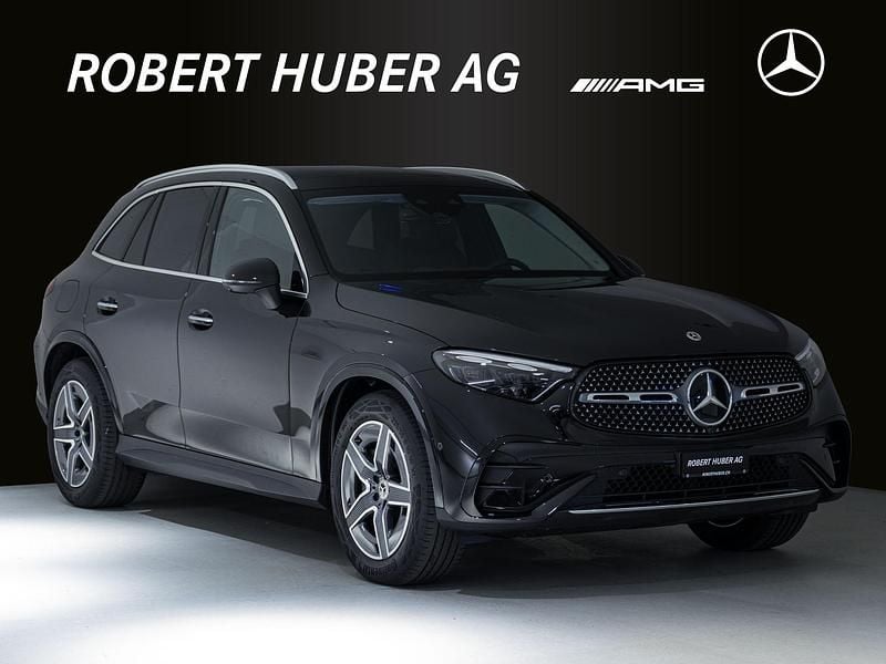 Gebraucht Mercedes GLC300e 277 PS (203 kW) 2023 Schwarz SUV