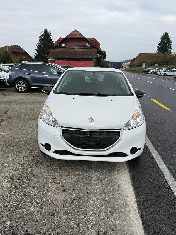 Gebraucht 2014 Peugeot 208 Access Kleinwagen | CHF 1’900 (Superpreis) - Bild 1/4