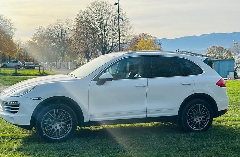 Gebraucht Porsche Cayenne 245 PS (180 kW) 2012 SUV