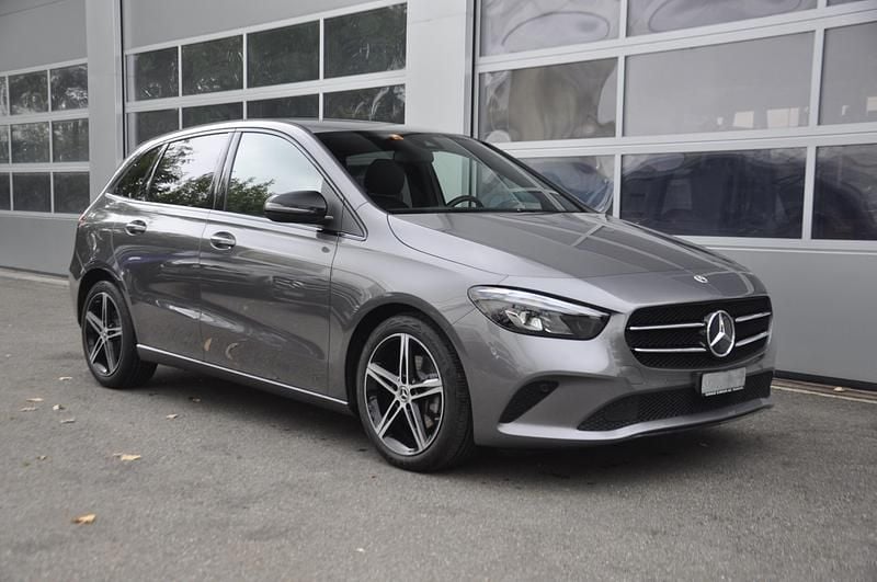 Gebraucht 2022 Mercedes B200 Night Van / Kleinbus | CHF 27’900 (Fairer Preis) - Bild 1/4