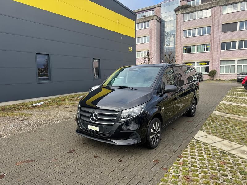 Gebraucht 2024 Mercedes Vito Kombi | CHF 54’500 (Etwas zu teuer) - Bild 1/4