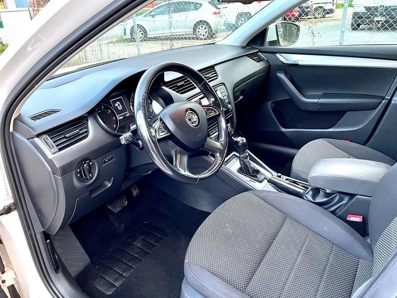 Gebraucht Skoda Octavia Ambition 180 PS (132 kW) 2014 Kombi