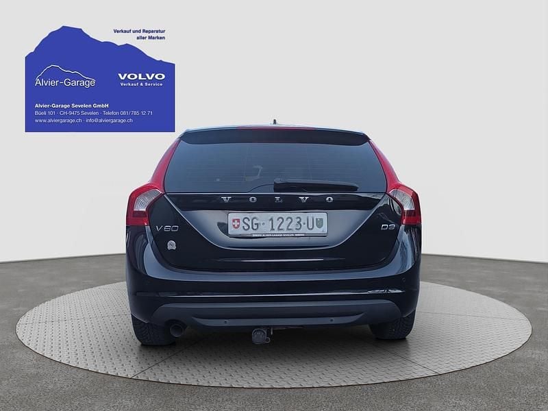 Gebraucht Volvo V60 Kinetic 163 PS (119 kW) 2011 Kombi