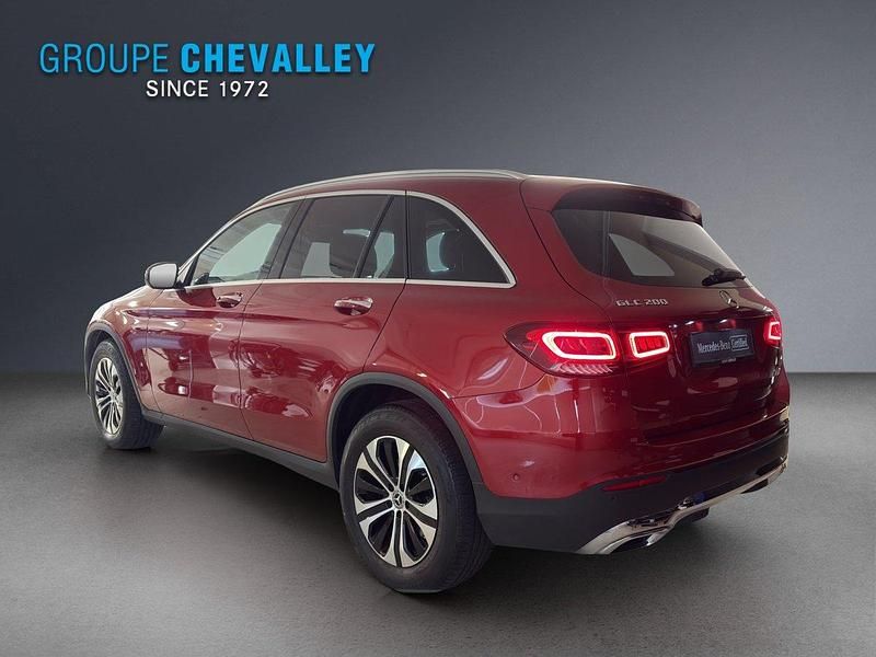 Gebraucht Mercedes GLC200 197 PS (144 kW) 2022 Rot SUV