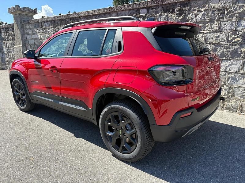 Neu Jeep Avenger 145 PS (106 kW) 2025 SUV