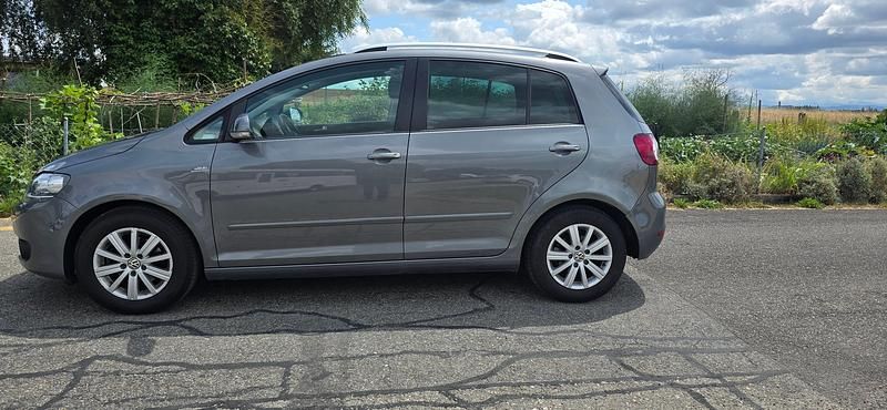 Gebraucht VW Golf Plus Cross Comfortline 105 PS (77 kW) 2013 Van / Kleinbus