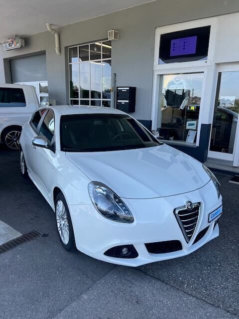 Gebraucht 2012 Alfa Romeo Giulietta Distinctive Kleinwagen | CHF 9’980 (Etwas zu teuer) - Bild 1/4