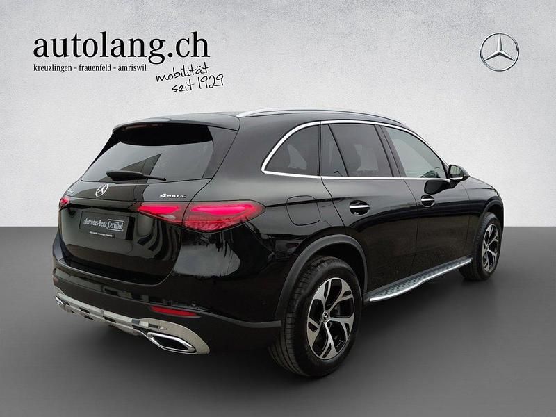Gebraucht Mercedes GLC300e Avantgarde 333 PS (244 kW) 2024 Schwarz SUV