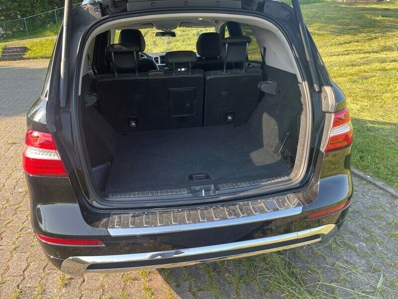 Gebraucht Mercedes ML350 258 PS (189 kW) 2012 SUV