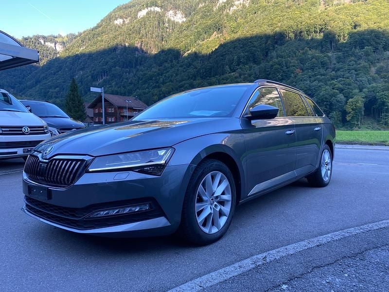Gebraucht Skoda Superb Ambition 200 PS (147 kW) 2023 Kombi