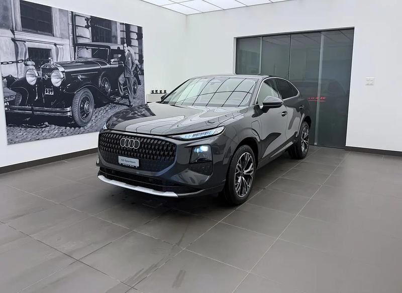 Neu Audi Q3 Sportback 272 PS (200 kW) 2026 Gray SUV