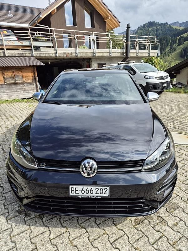 Gebraucht VW Golf VII R 310 PS (228 kW) 2017