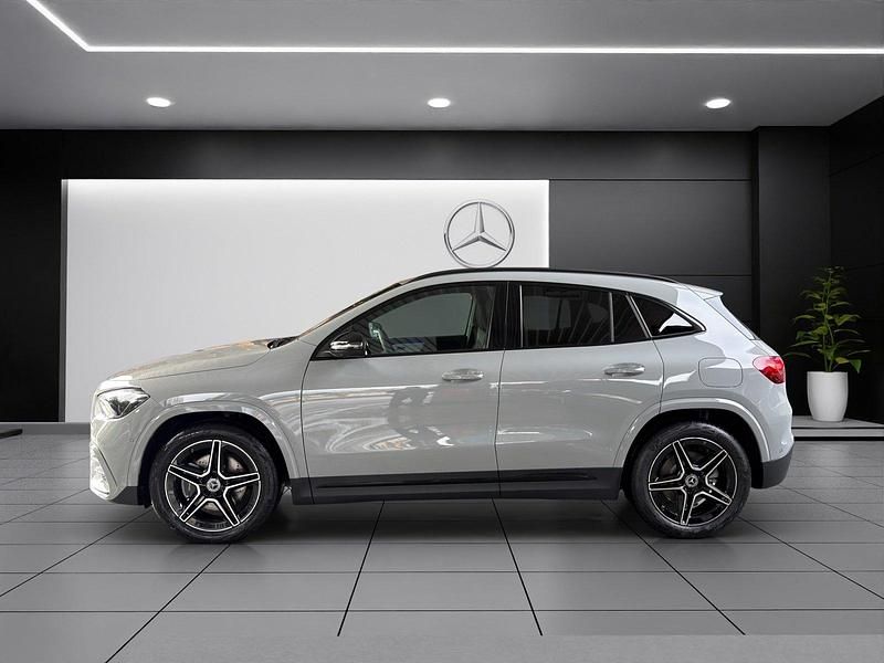 Neu Mercedes GLA220 190 PS (139 kW) 2026 Grau SUV