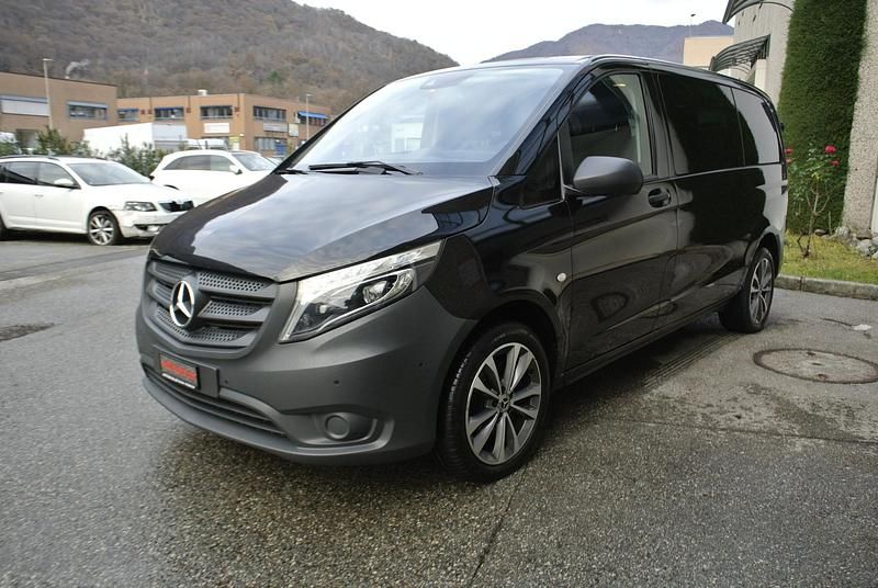 Gebraucht Mercedes Vito 163 PS (119 kW) 2019 Van