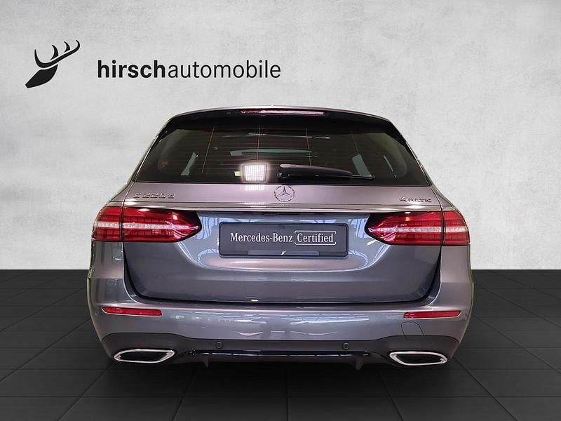 Gebraucht Mercedes E220 AMG line 194 PS (142 kW) 2022 Grau Kombi