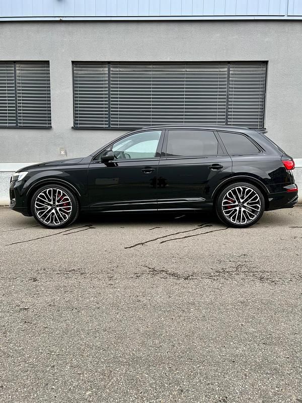Gebraucht Audi SQ7 507 PS (372 kW) 2024 SUV