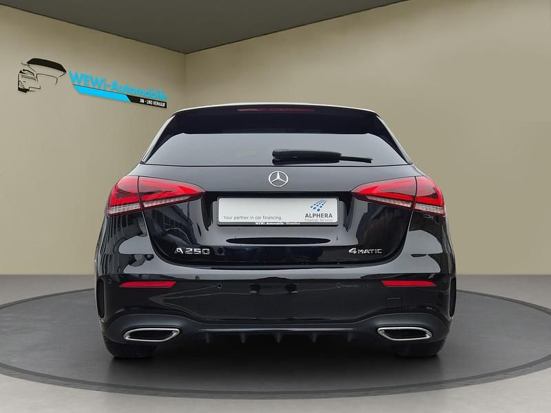 Gebraucht Mercedes A250 AMG line 224 PS (164 kW) 2022