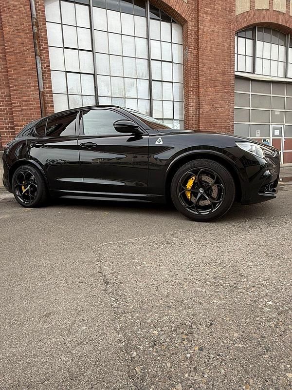 Gebraucht Alfa Romeo Stelvio Quadrifoglio 510 PS (375 kW) 2021 SUV