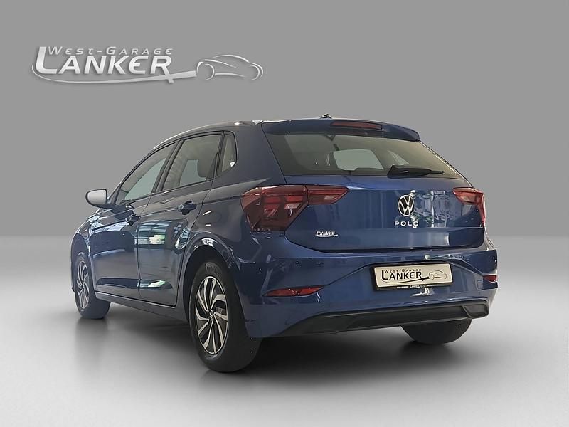 Gebraucht VW Polo Life 95 PS (69 kW) 2024 Blau Limousine