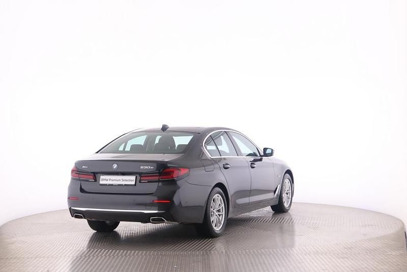 Gebraucht BMW 530e Comfort Edition 292 PS (214 kW) 2022 Anthrazit Limousine
