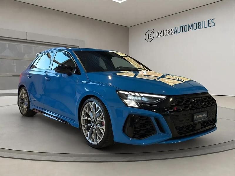 Gebraucht Audi RS3 Sportback 400 PS (294 kW) 2026 Blau Kleinwagen