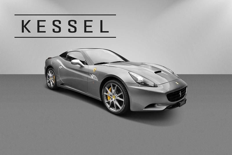Grau Gebraucht 2012 Ferrari California Cabrio | CHF 110’000 (Teuer) - Bild 1/4