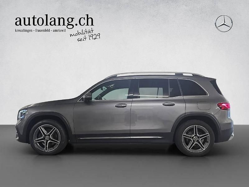 Gebraucht Mercedes GLB200 AMG line 163 PS (119 kW) 2021 Grau SUV