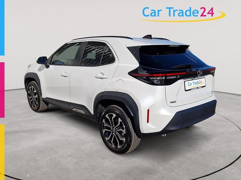 Neu Toyota Yaris Cross Trend 130 PS (95 kW) 2025 SUV