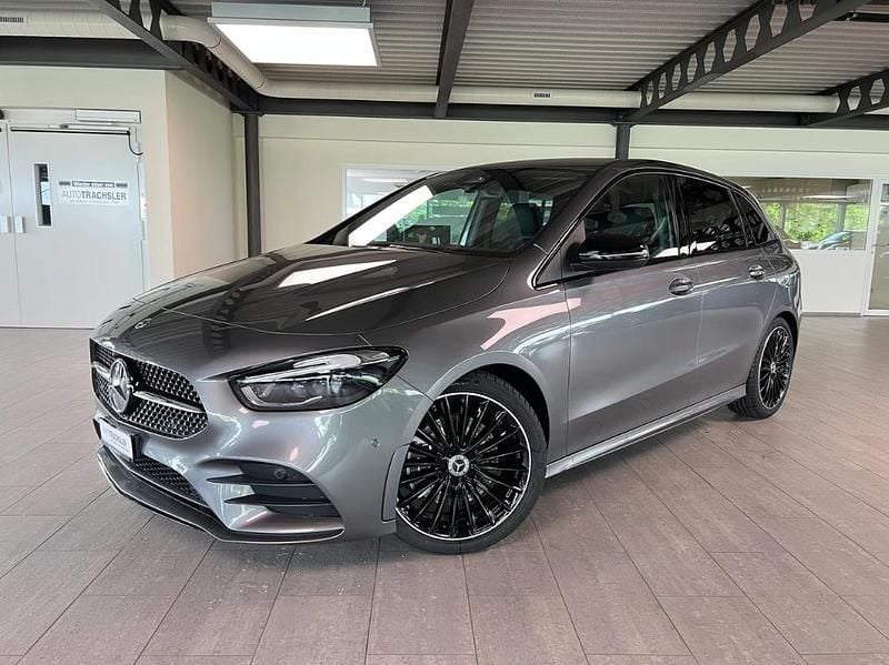 Neu Mercedes B250e AMG line 238 PS (175 kW) 2025 Grau Van / Kleinbus
