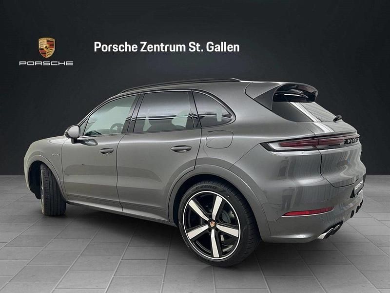 Neu Porsche Cayenne 470 PS (345 kW) 2025 SUV
