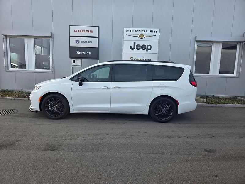 Gebraucht Chrysler Pacifica Limited 290 PS (213 kW) 2025 Van