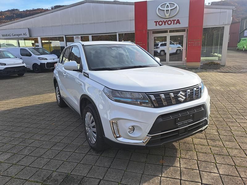 Gebraucht Suzuki Vitara 115 PS (84 kW) 2023 SUV