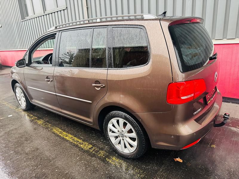 Gebraucht VW Touran Highline 140 PS (102 kW) 2011 Van / Kleinbus