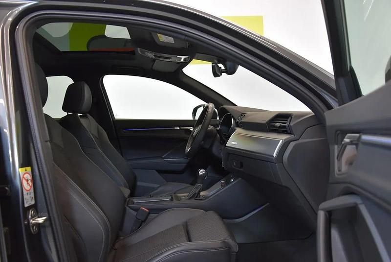 Gebraucht Audi Q3 Sportback Attraction 150 PS (110 kW) 2026 Gray SUV