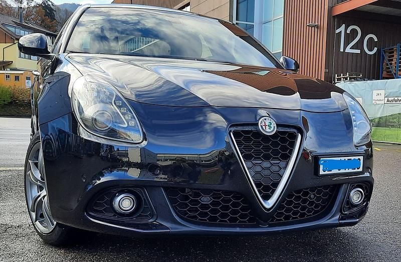 Gebraucht 2016 Alfa Romeo Giulietta | CHF 8’800 (Guter Preis) - Bild 1/4