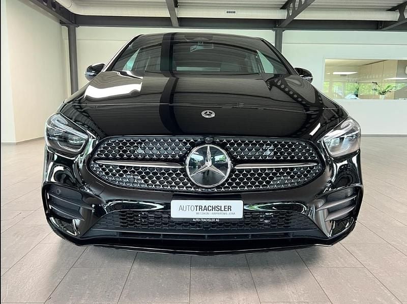 Neu Mercedes B220 AMG line 204 PS (150 kW) 2025 Schwarz Van / Kleinbus