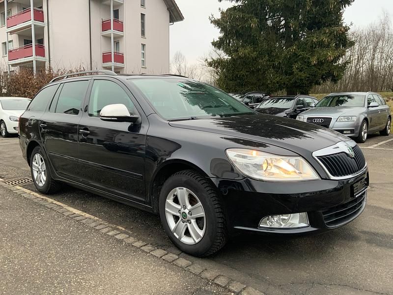 Gebraucht Skoda Octavia Adventure 160 PS (117 kW) 2011 Kombi