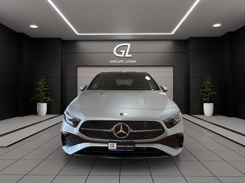 Gebraucht Mercedes A250 224 PS (164 kW) 2025 Silber Limousine