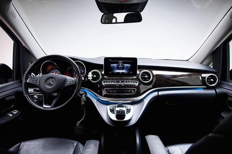 Gebraucht Mercedes V250 Avantgarde 190 PS (139 kW) 2019 Van / Kleinbus