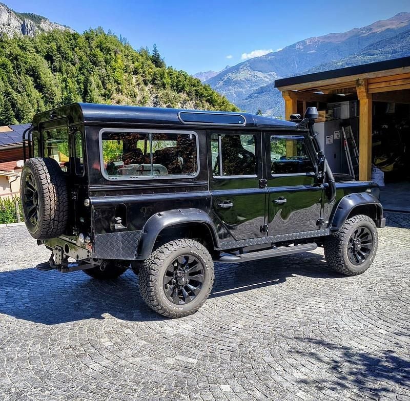 Gebraucht Land Rover Defender 122 PS (89 kW) 2011 SUV